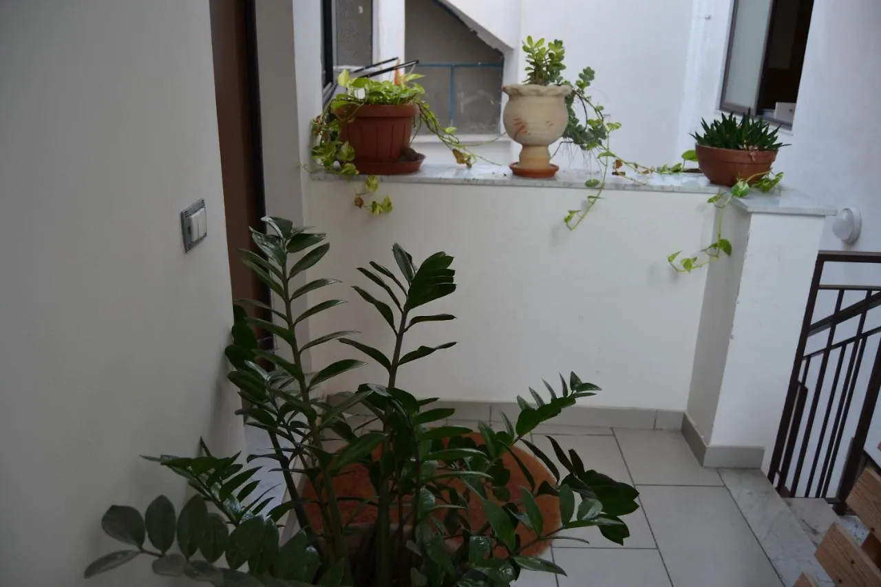 Chez Amelie & Jean-Louis Apartment Catania
